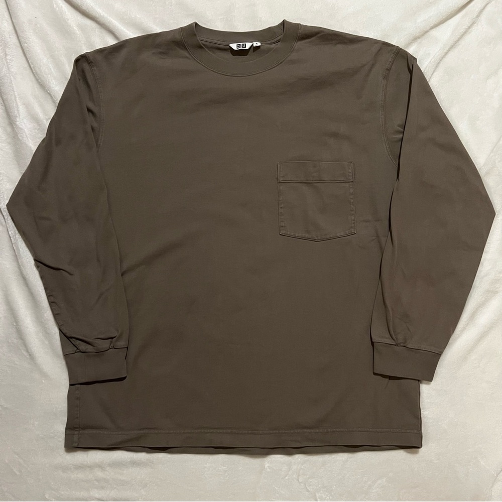 Uniqlo U T-Shirt XL Green Olive, Long Sleeve, Chest Pocket, Crewneck